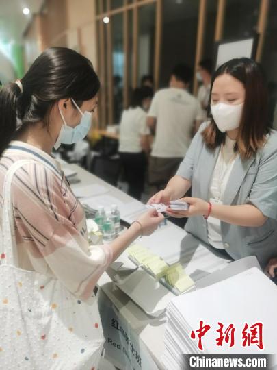 港科大（廣州）迎首批學(xué)生現(xiàn)代化校園獲學(xué)生喜歡